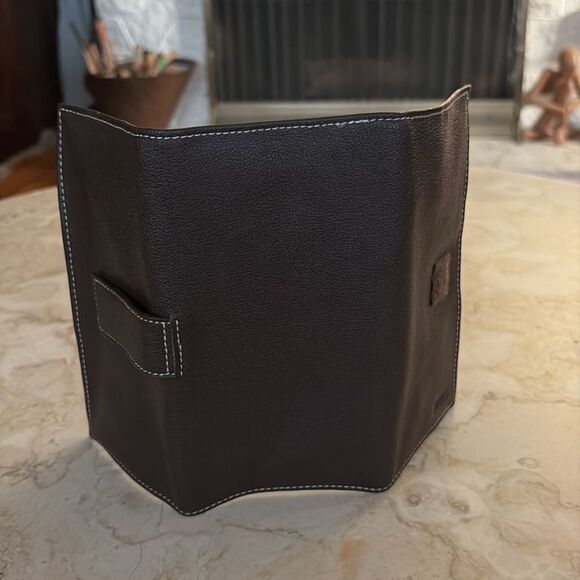 NWT Roots Vinyl Urban Carry All - Picture 12 of 12